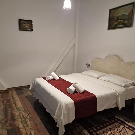 براشوف Ullysses Guest House المظهر الخارجي الصورة